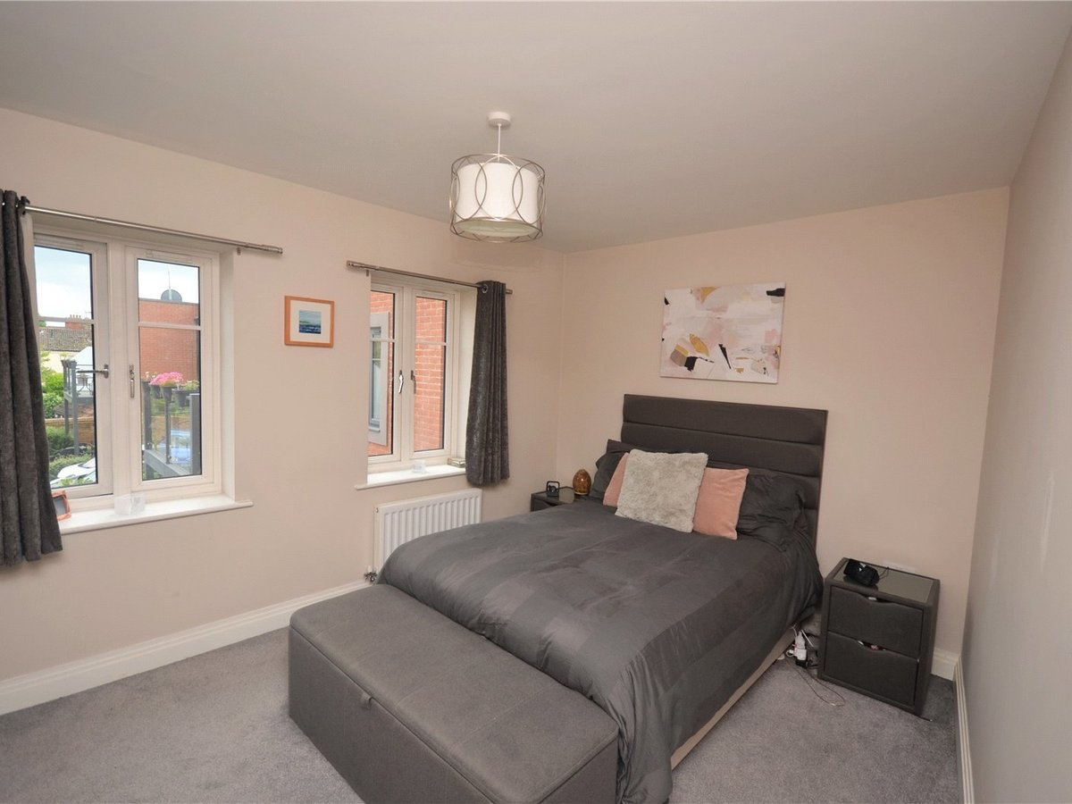 1 bedroom  Flat/Apartment for sale in Aylesbury - Slide 7