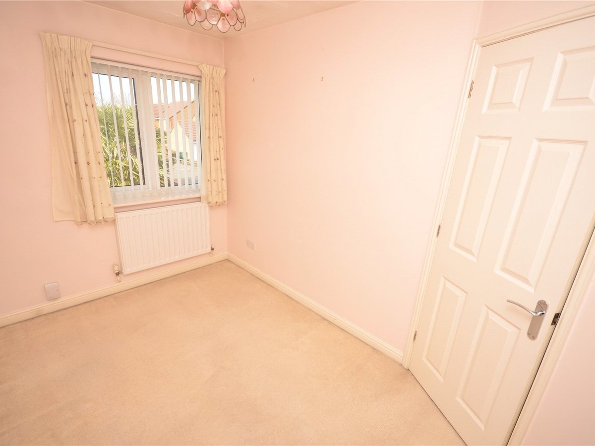 3 bedroom  House for sale in Aylesbury - Slide 14