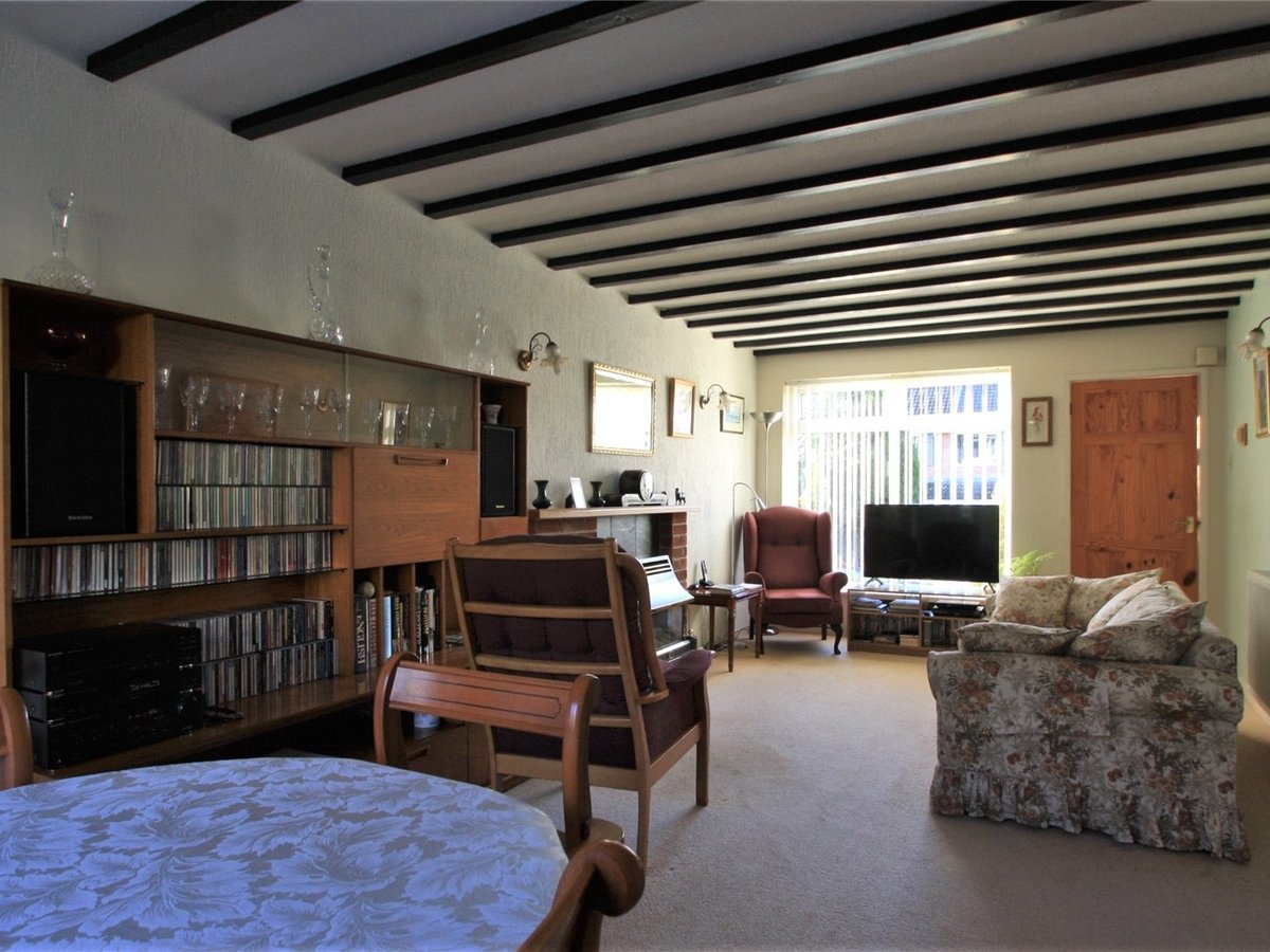 3 bedroom  House for sale in Brackley - Slide 10