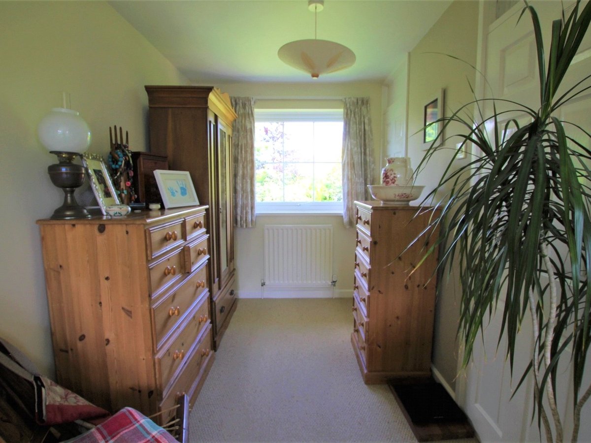 4 bedroom  House for sale in Brackley - Slide 16