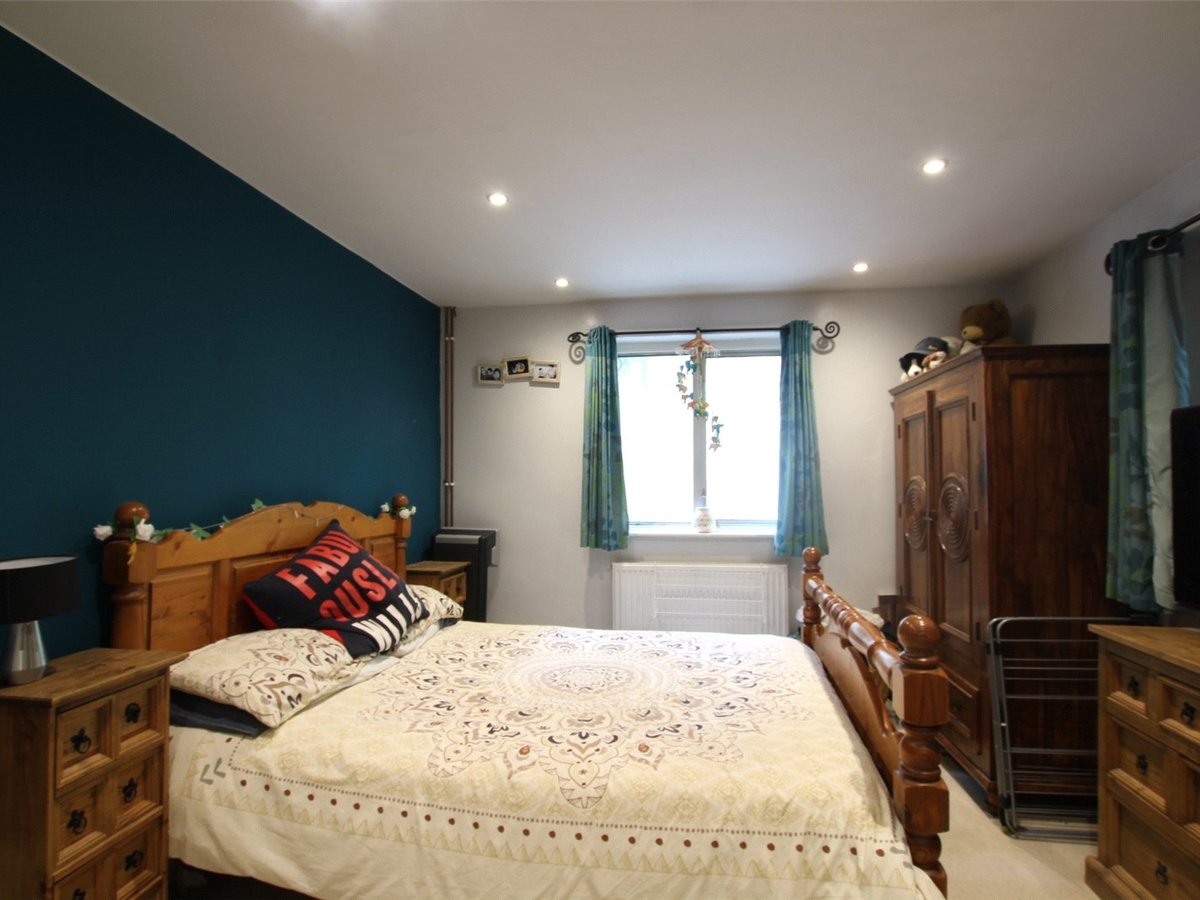 3 bedroom  Bungalow for sale in Brackley - Slide 9