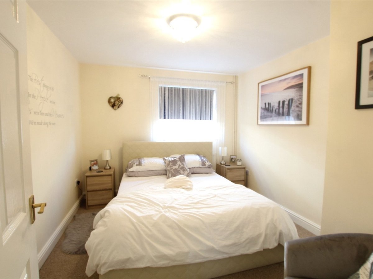 5 bedroom  Bungalow for sale in Brackley - Slide 11