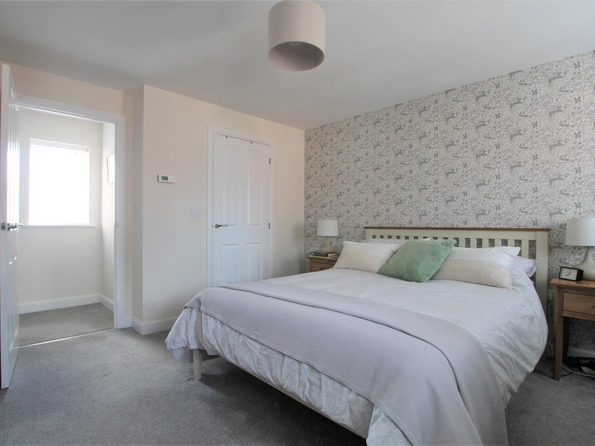 4 bedroom  House for sale in Brackley - Slide 7
