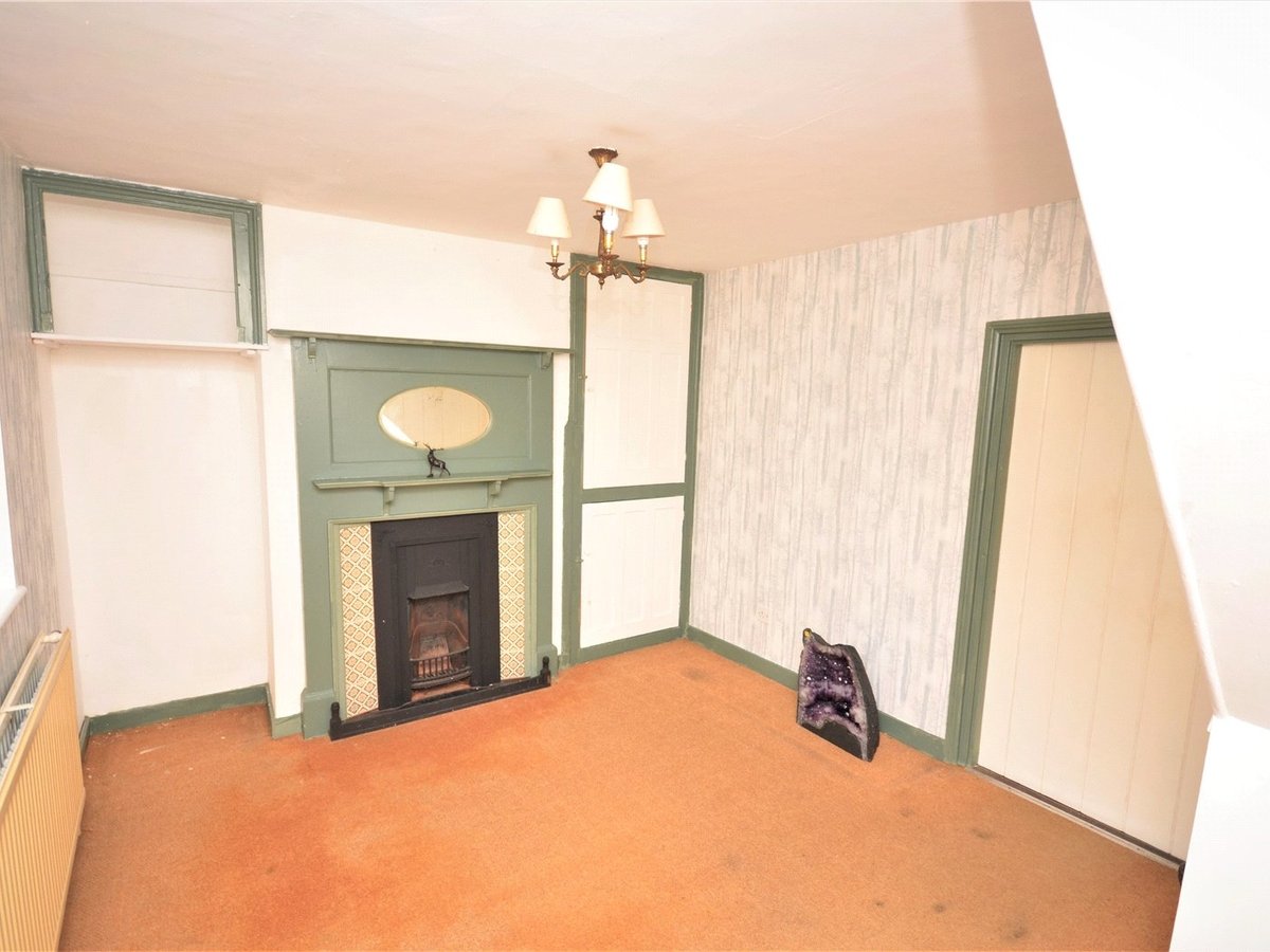 2 bedroom  House for sale in Leighton Buzzard - Slide 3
