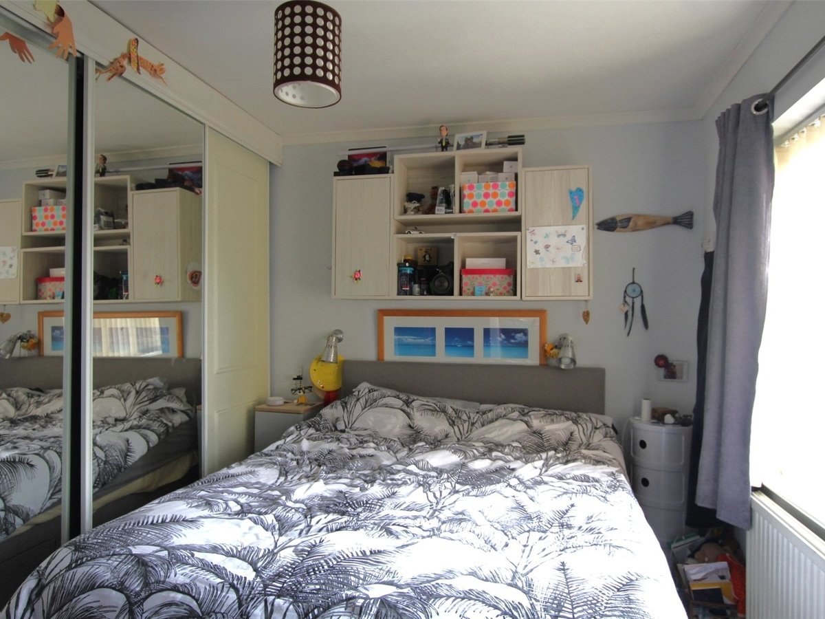 3 bedroom  Bungalow for sale in Brackley - Slide 3