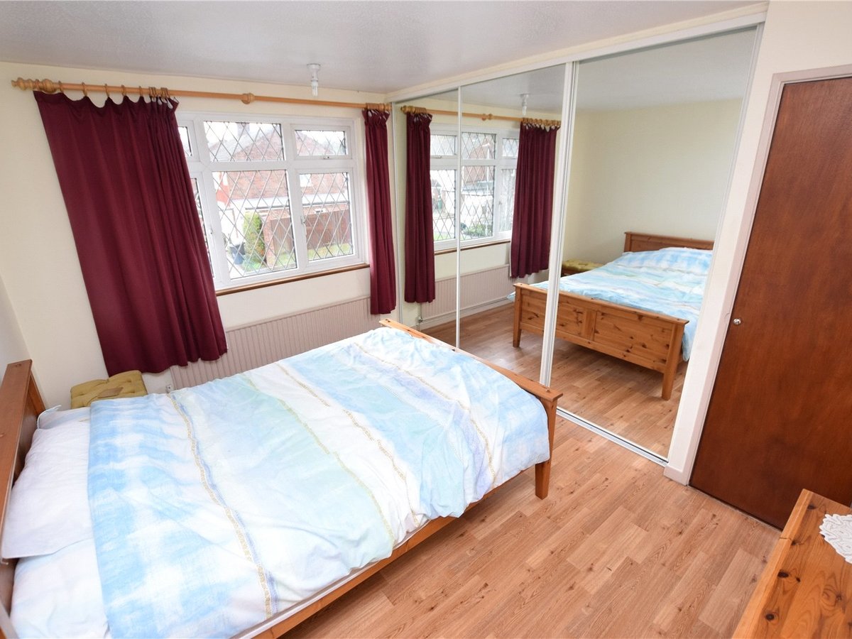 5 bedroom  House for sale in Bedfordshire - Slide 14