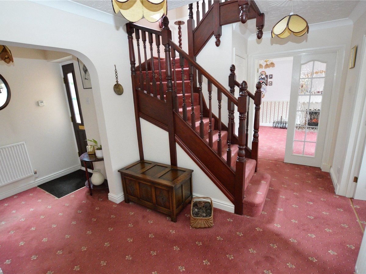 4 bedroom  House for sale in Bedfordshire - Slide 5