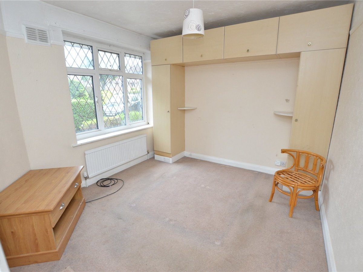 2 bedroom  Bungalow for sale in Bedfordshire - Slide 11