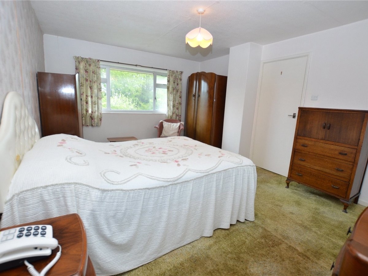 3 bedroom  House for sale in Dunstable - Slide 12