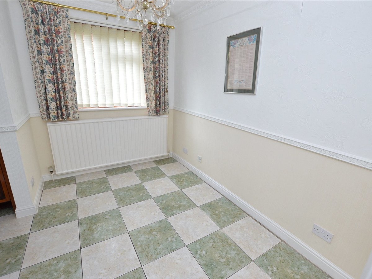 3 bedroom  House for sale in Bedfordshire - Slide 8