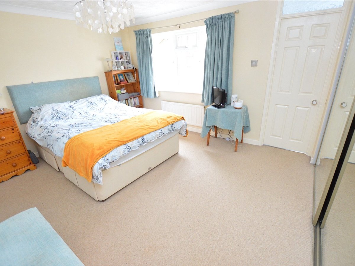 4 bedroom  House for sale in Bedfordshire - Slide 7