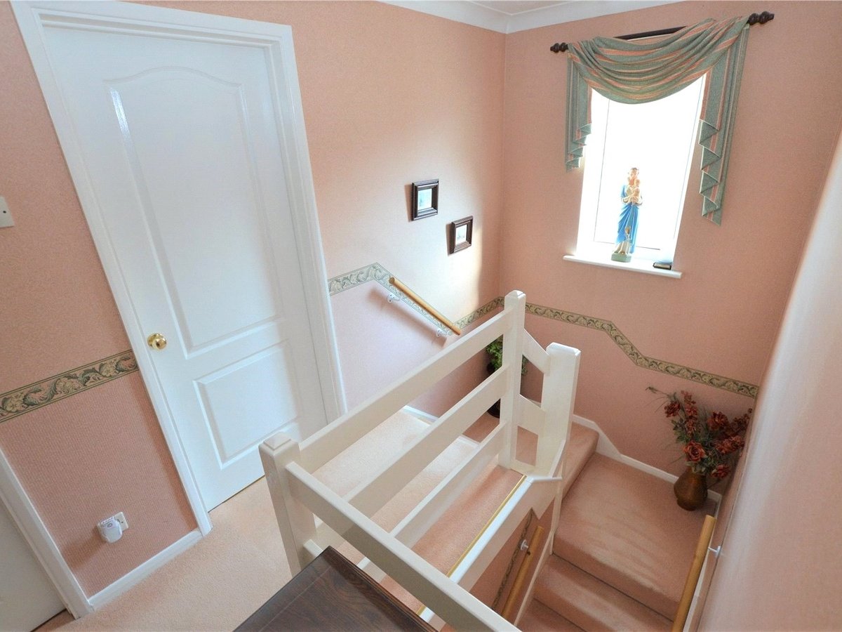 4 bedroom  House for sale in Bedfordshire - Slide 17