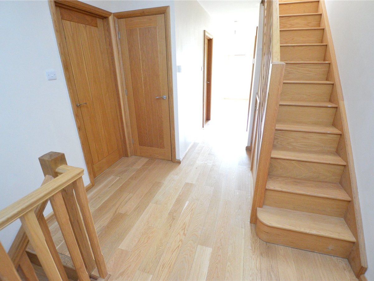5 bedroom  House for sale in Bedfordshire - Slide 16