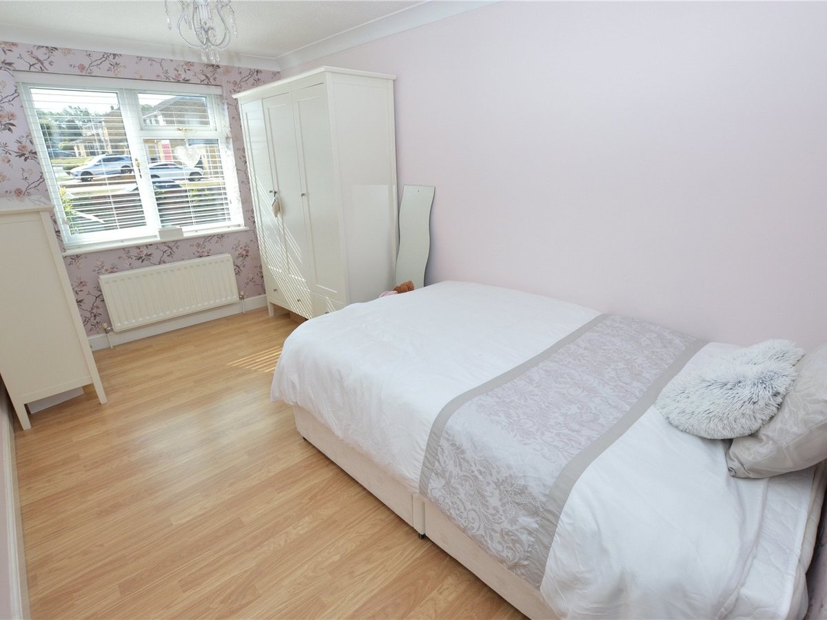 4 bedroom  House for sale in Bedfordshire - Slide 16