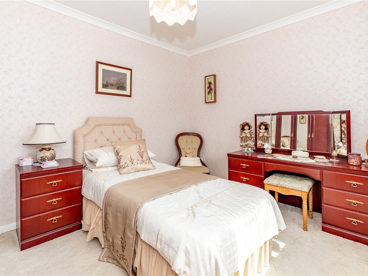 4 bedroom  House for sale in Aylesbury - Slide 9