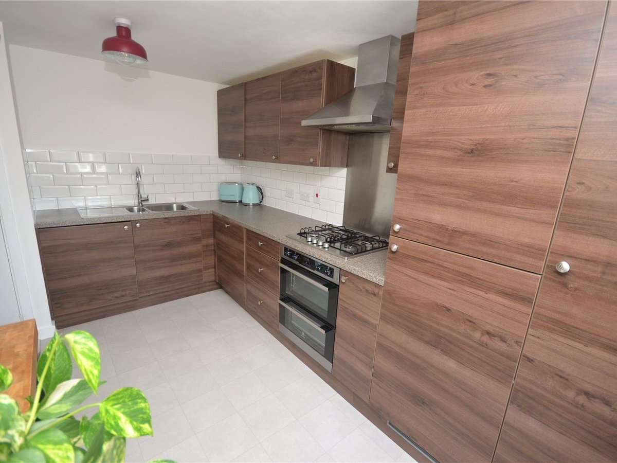 1 bedroom  Flat/Apartment for sale in Bedfordshire - Slide 6