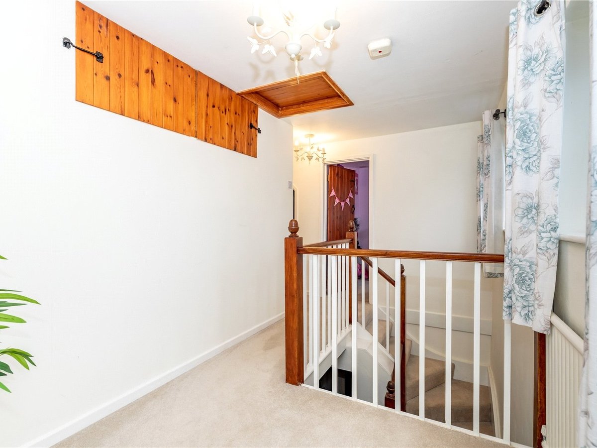 4 bedroom  House for sale in Leighton Buzzard - Slide 19