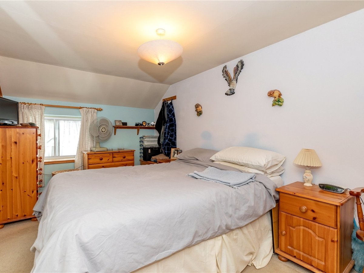 3 bedroom  House for sale in Leighton Buzzard - Slide 8