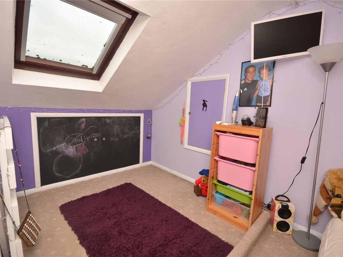 4 bedroom  House for sale in Leighton Buzzard - Slide 12