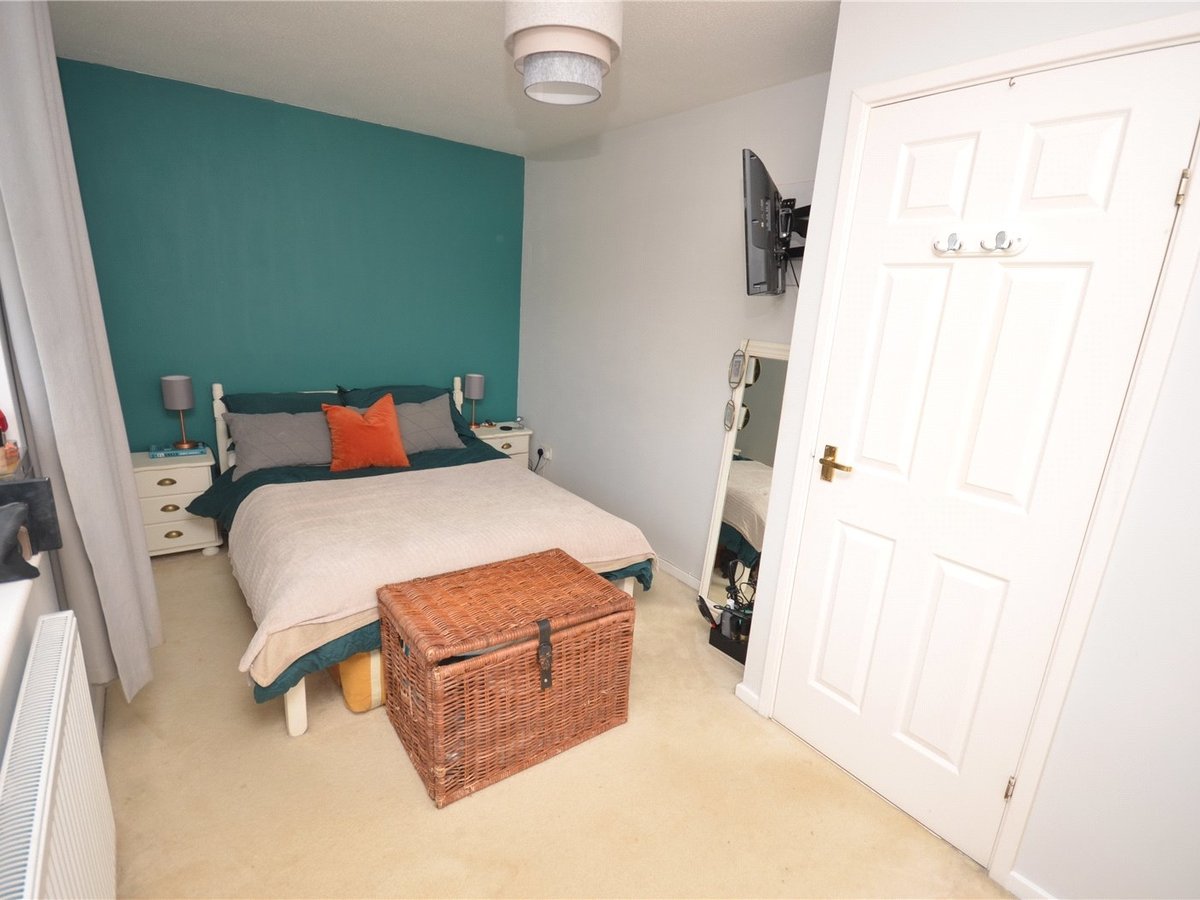 2 bedroom  House for sale in Leighton Buzzard - Slide 10