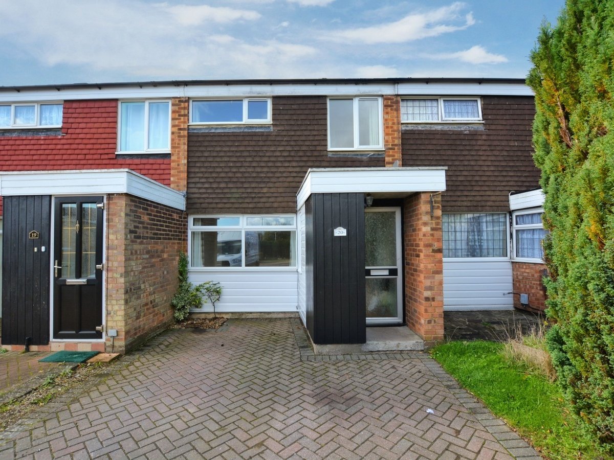 2 bedroom House to rent in Dunstable | Alexander & Co