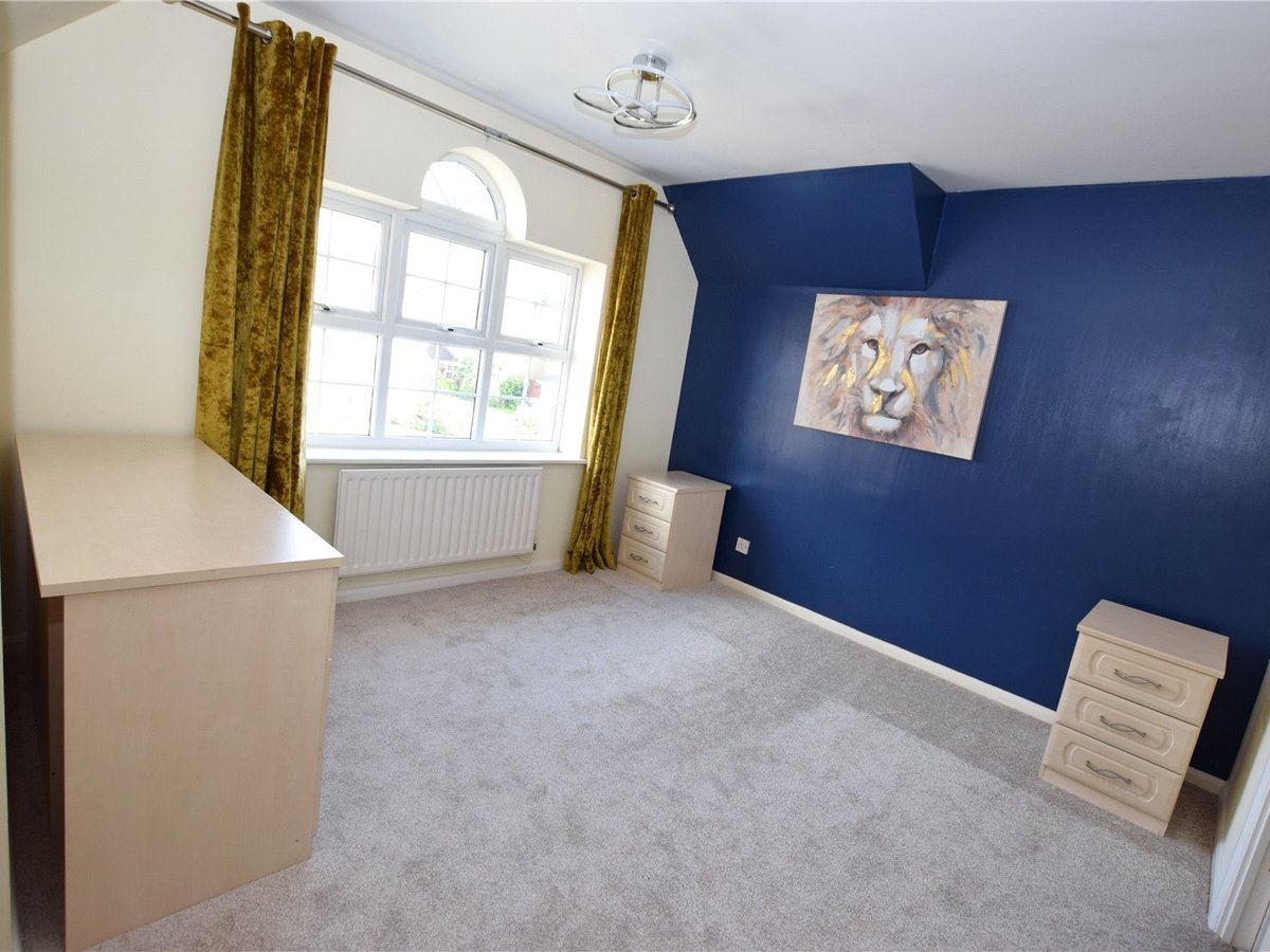 4 bedroom  House to rent in Bedfordshire - Slide 9