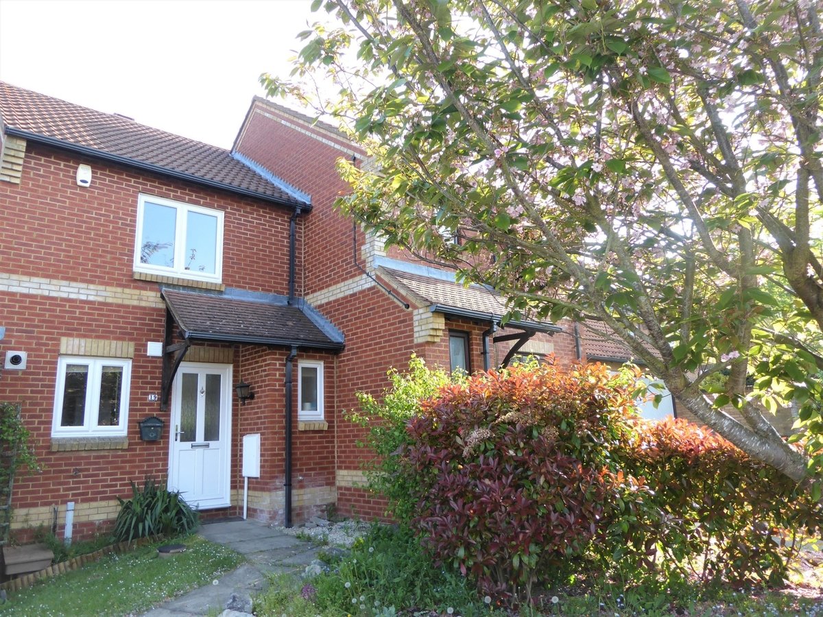 2 Bedroom House To Rent In Luton Alexander Co