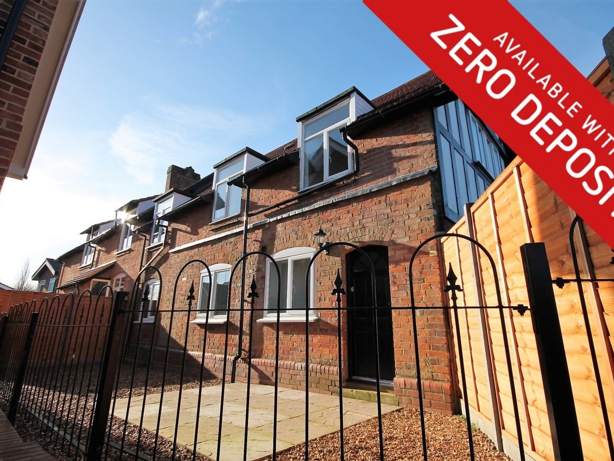 2 bedroom Apartment to rent in Whitchurch | Alexander & Co