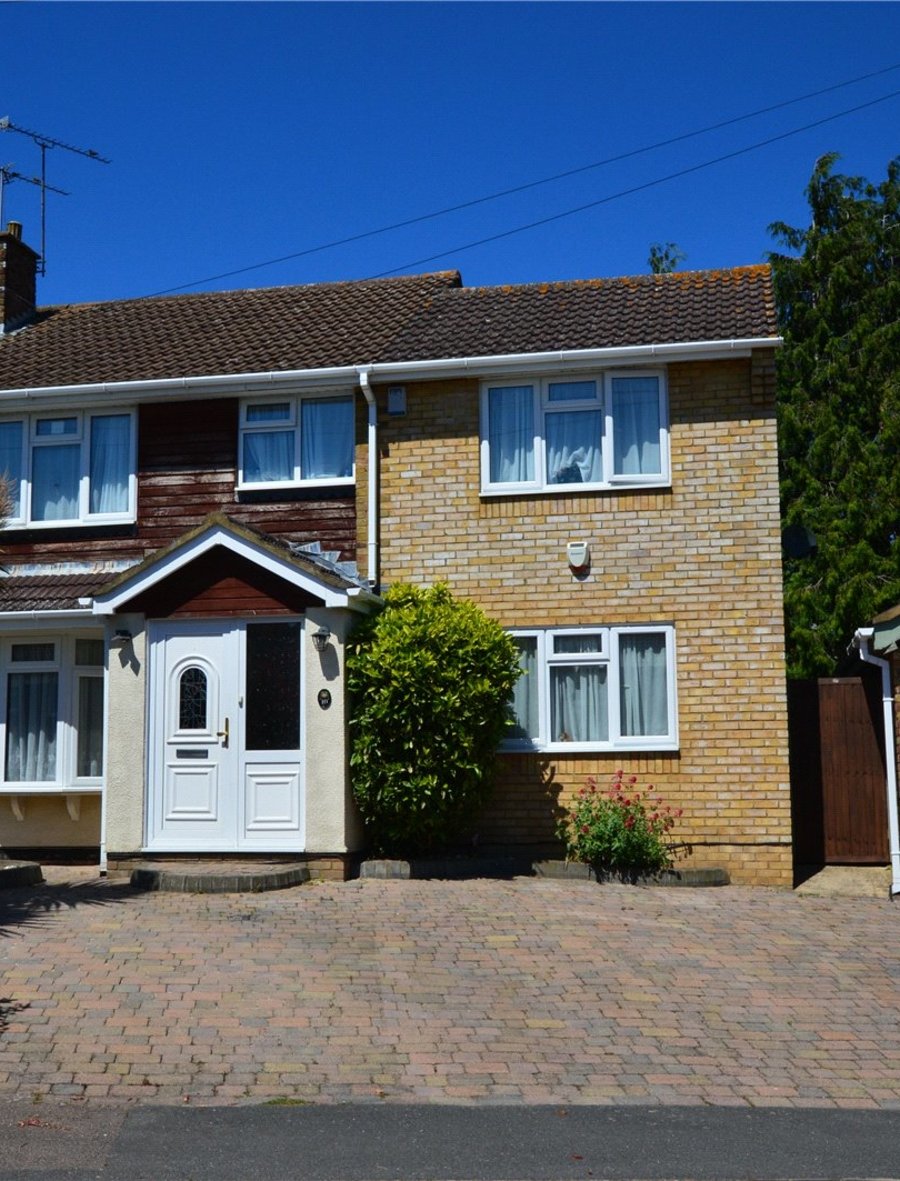 4 bedroom  House for sale in Dunstable